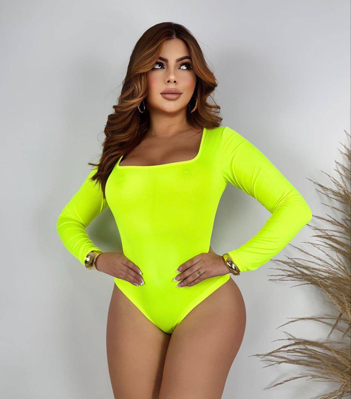 Body Lucy Amarillo